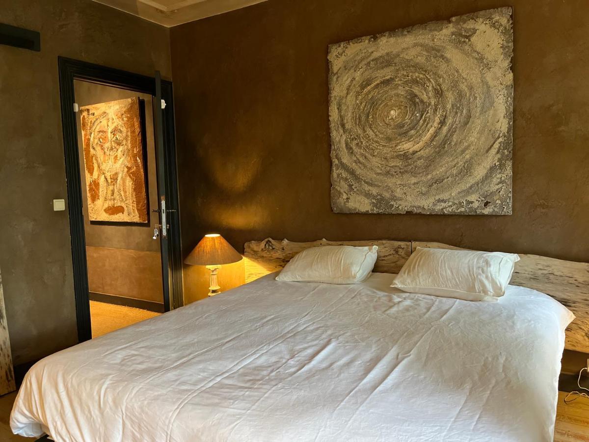 Edouard Garden Cafe Guest Room Дюрби Екстериор снимка