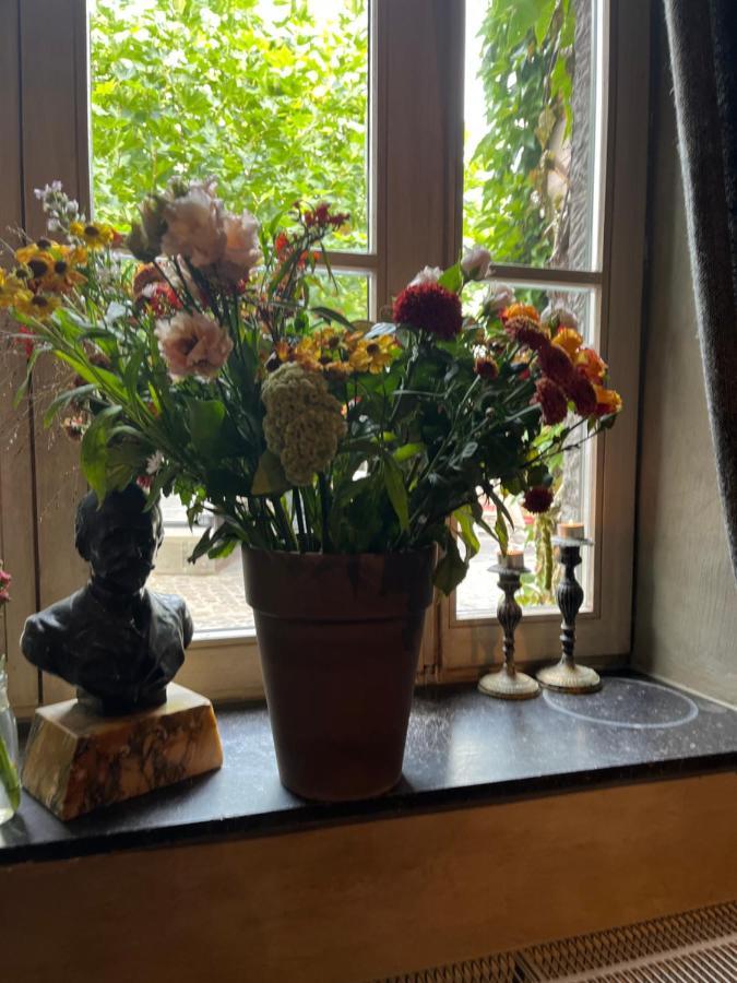 Edouard Garden Cafe Guest Room Дюрби Екстериор снимка