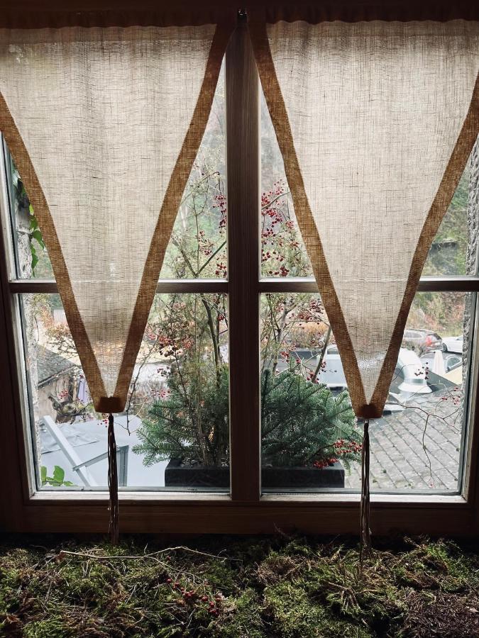 Edouard Garden Cafe Guest Room Дюрби Екстериор снимка