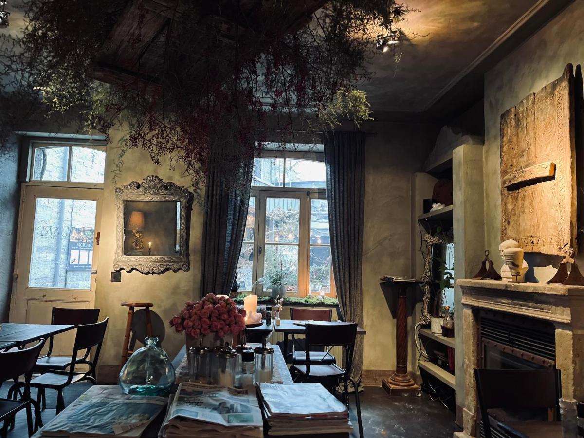 Edouard Garden Cafe Guest Room Дюрби Екстериор снимка